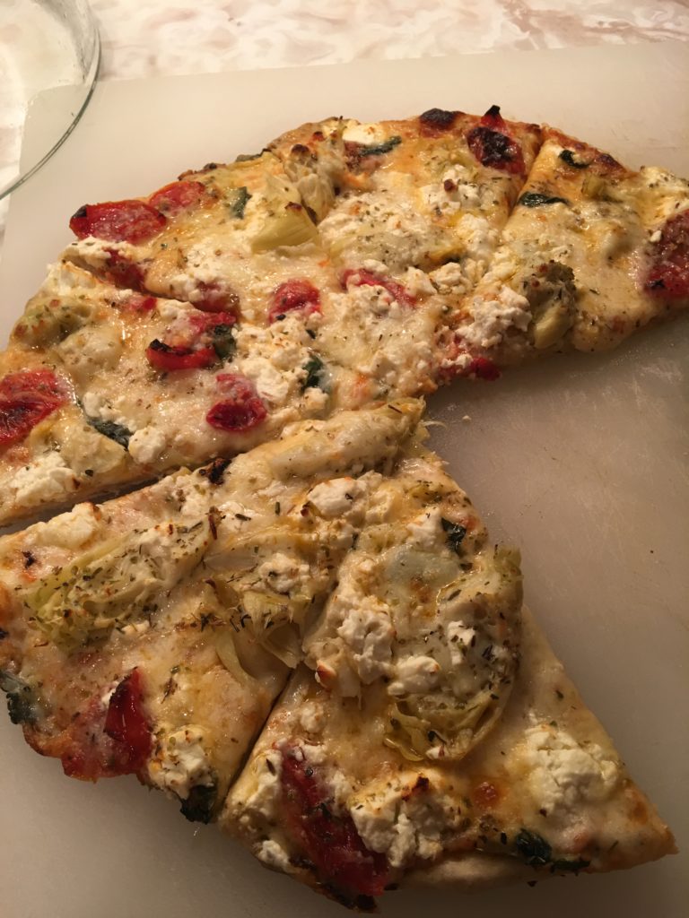 artichoke-tomato-pizza